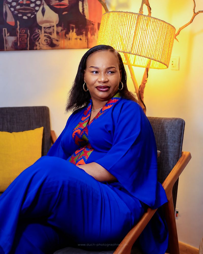 Portrait corporate en intérieur, lumière chaude – Duch Photographie